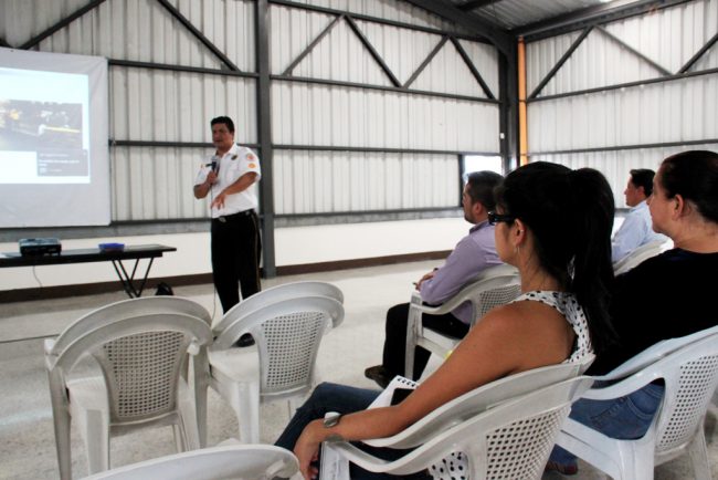 Trabajadores de Mides reciben capacitación sobre el contenido de botiquín de primeros auxilios Trabajadores de Mides reciben capacitación sobre el contenido de botiquín de primeros auxilios
