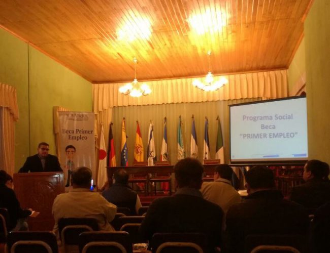 Beca empleo