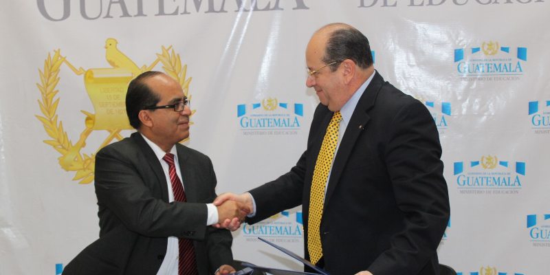 Firma Mineduc