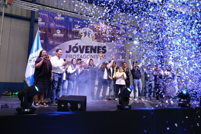 JOVENES