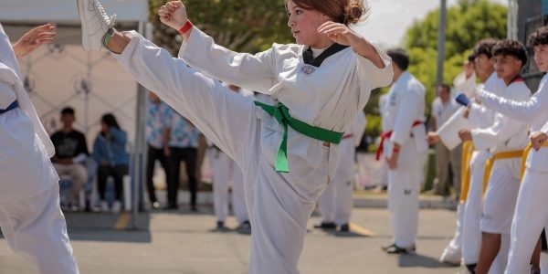 Jóvenes